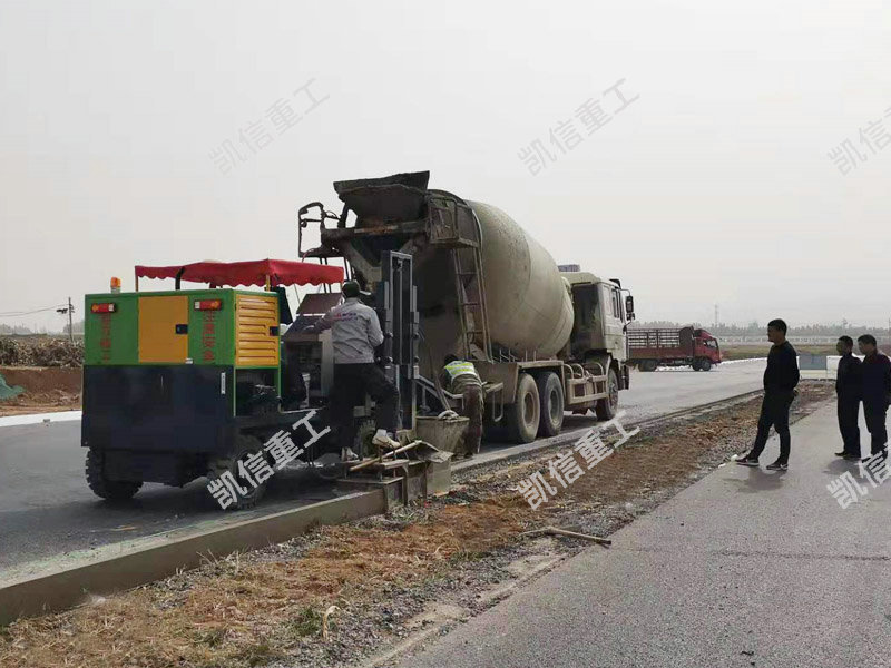 路緣石成型機